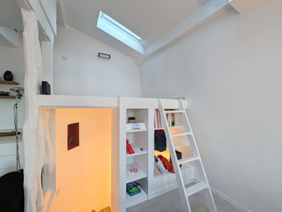 French property for sale in Paris, Paris - €699,000 - photo 5