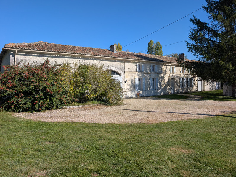 French property for sale in Messac, Charente-Maritime - €339,200 - photo 0