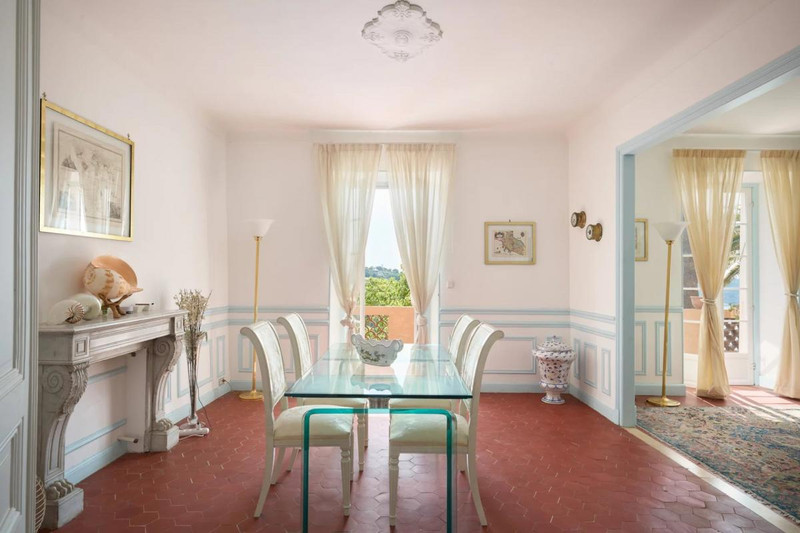 French property for sale in Villefranche-sur-Mer, Alpes-Maritimes - €1,680,000 - photo 8