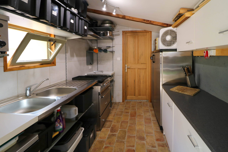 French property for sale in Saint-Maximin, Gard - €525,000 - photo 13