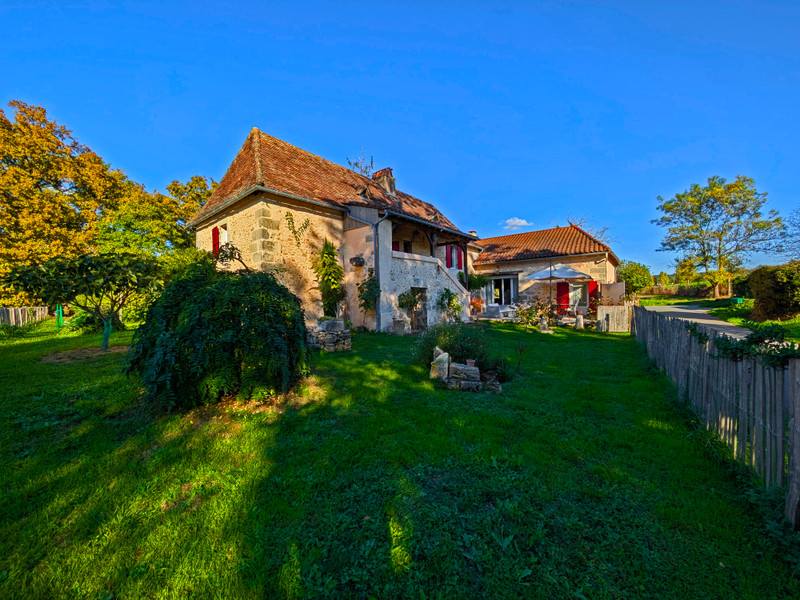 French property for sale in Boulazac Isle Manoire, Dordogne - €299,750 - photo 0