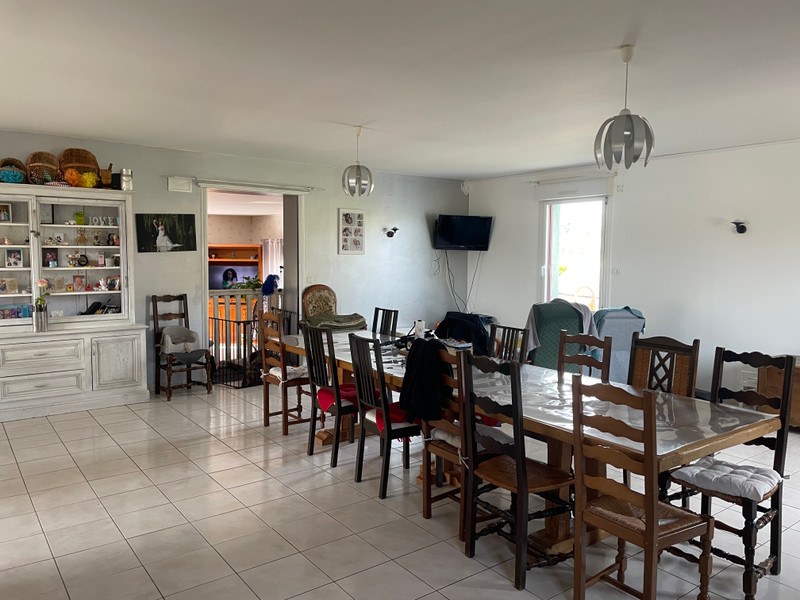 French property for sale in Saint-Pierre-sur-Orthe, Mayenne - €251,450 - photo 2