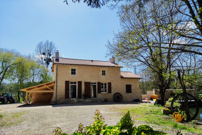 Moulin à vendre à Lizant, Vienne, Poitou-Charentes, avec Leggett Immobilier