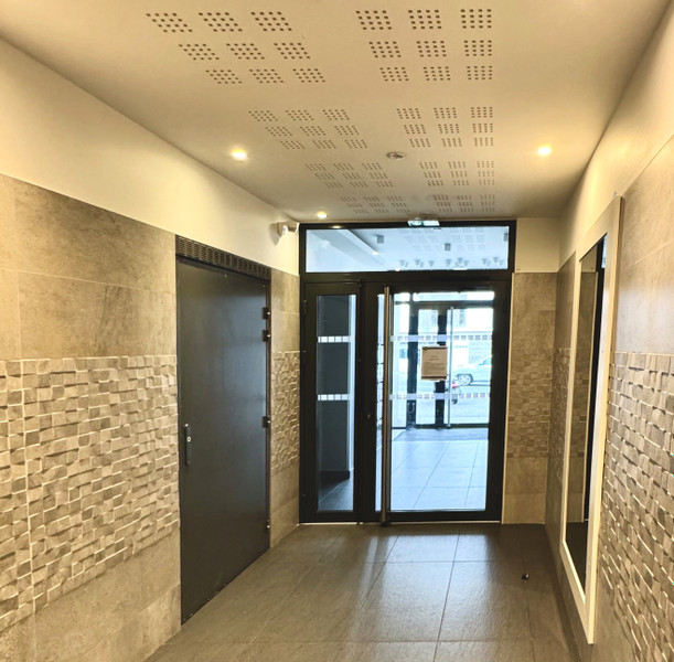 French property for sale in Bayonne, Pyrénées-Atlantiques - €192,800 - photo 1
