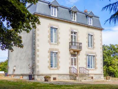Stunning 8-bedroom mansion nestled in scenic parkland with heated pool, just 10 mins from Limoges.