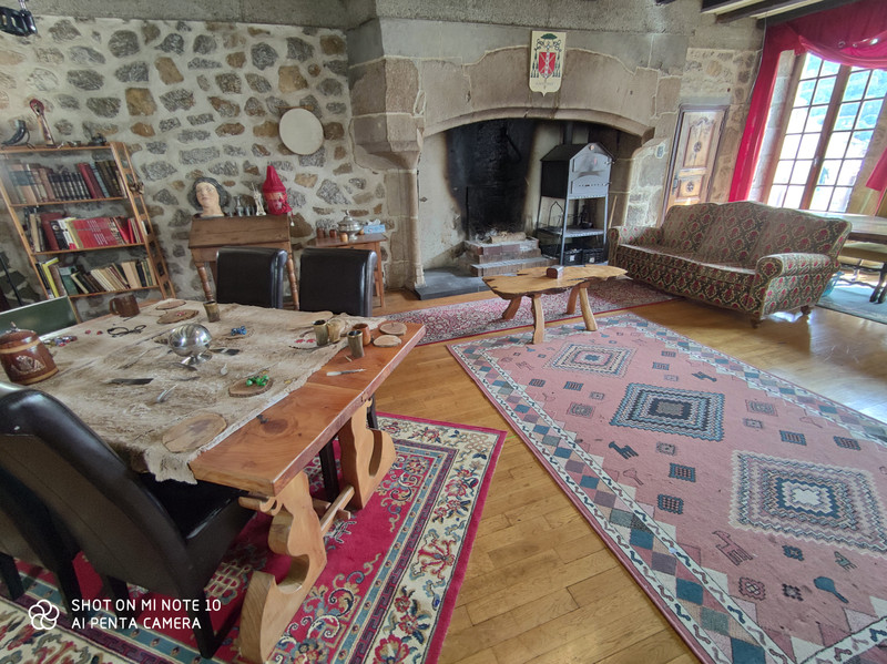 French property for sale in Bort-les-Orgues, Corrèze - &#8364;314,000 - photo 3