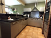 French property for sale in Sarrians, Vaucluse - €890,000 - thumbnail 9