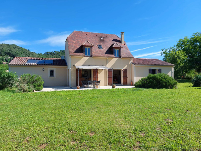 House For Sale In Calviac-en-Périgord - Dordogne - Smartly-finished 4 ...