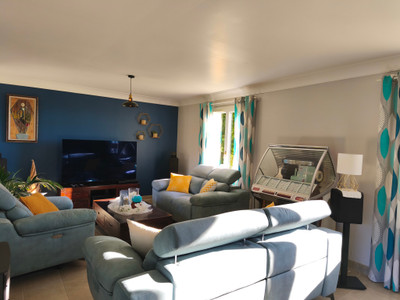 French property for sale in Combiers, Charente - €283,550 - photo 3
