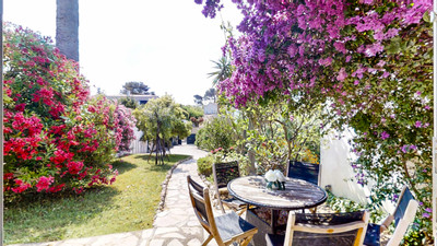 French property for sale in Sanary-sur-Mer, Var - €2,000,000 - photo 5