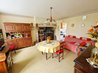 Maison à vendre à Aubusson, Creuse - 193.320 € - photo 5