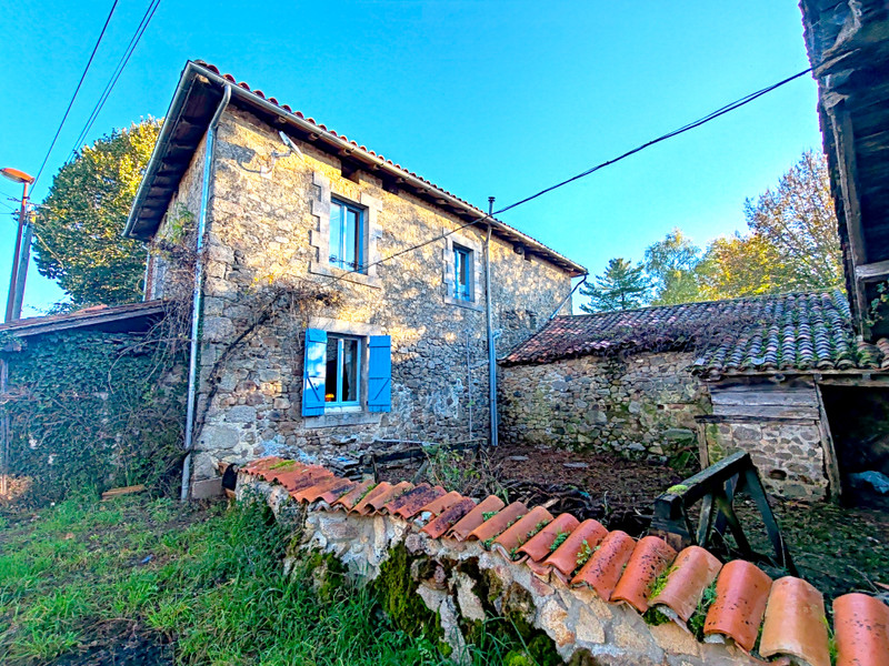 Maison à vendre à Maisonnais-sur-Tardoire, Haute-Vienne - 58.200 € - photo 1