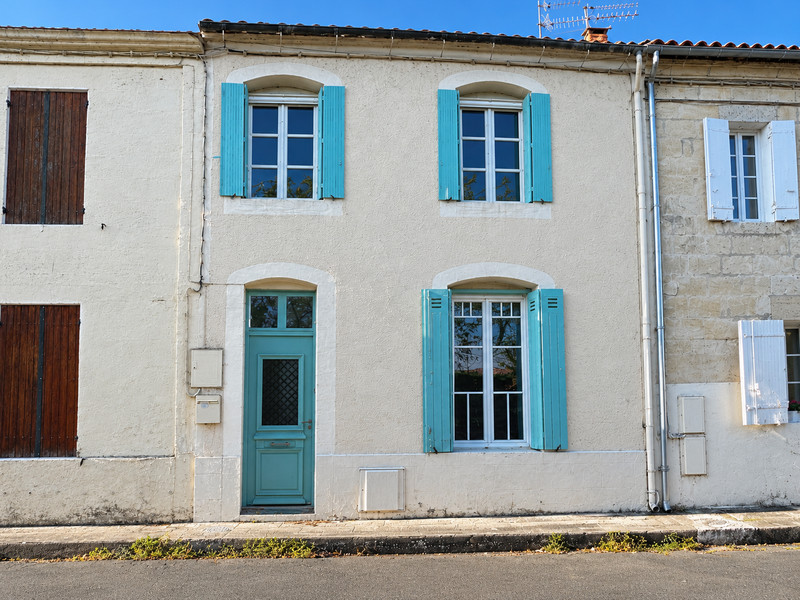 French property for sale in Port-Sainte-Foy-et-Ponchapt, Dordogne - €150,000 - photo 0