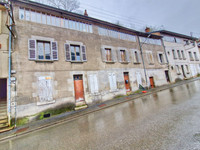 Immeuble à vendre à Aubusson, Creuse - 76 900 € - photo 2