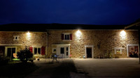 Maison à vendre à Terres-de-Haute-Charente, Charente - 304.950 € - photo 5