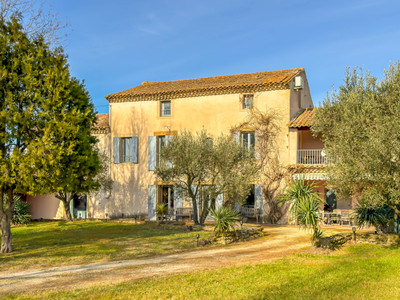 ORANGE, PROVENCE, Charming Spacious Restored MAS, 365 m2, 6 bedrooms, pool, 1,2 ha land, tennis, garage

