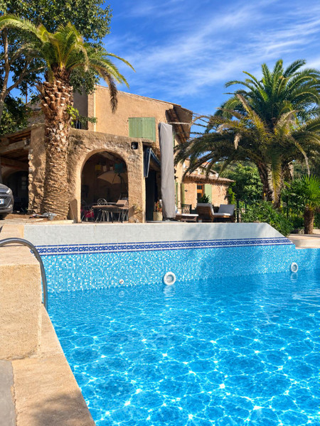 French property for sale in Carcès, Var - €980,000 - photo 0