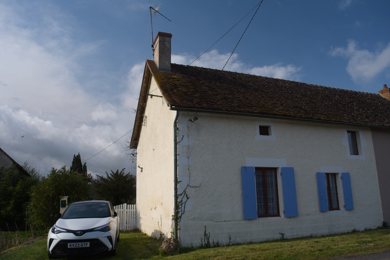 House for sale in La Trimouille Vienne Charming hamlet property