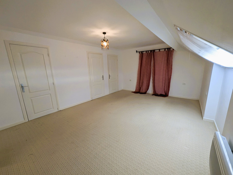 French property for sale in Longué-Jumelles, Maine-et-Loire - €158,000 - photo 3