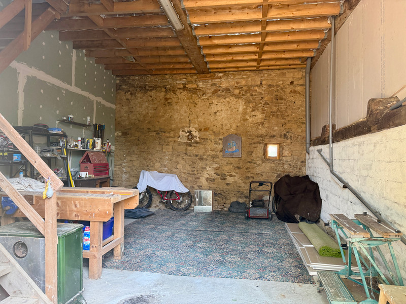 French property for sale in Neuilly-le-Vendin, Mayenne - €149,000 - photo 10