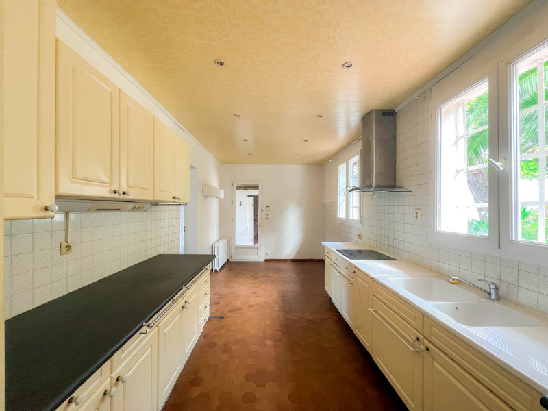 French property for sale in Saint-Jean-de-Luz, Pyrénées-Atlantiques - €1,157,000 - photo 11