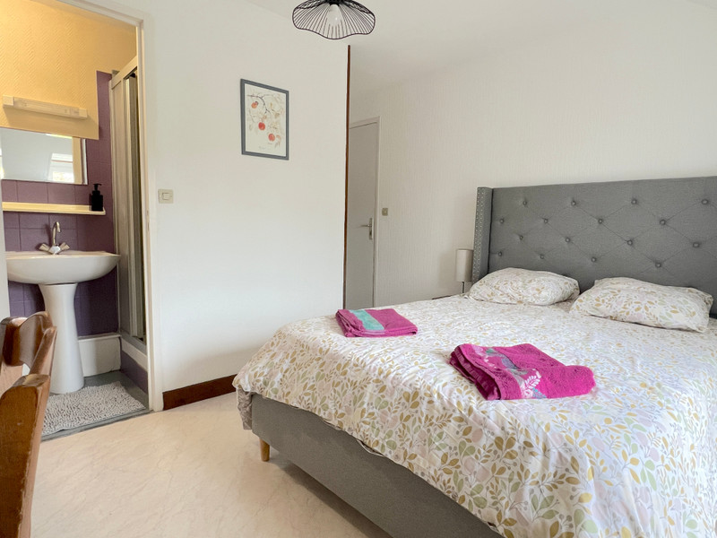 French property for sale in Le Châtelet, Cher - €141,700 - photo 3
