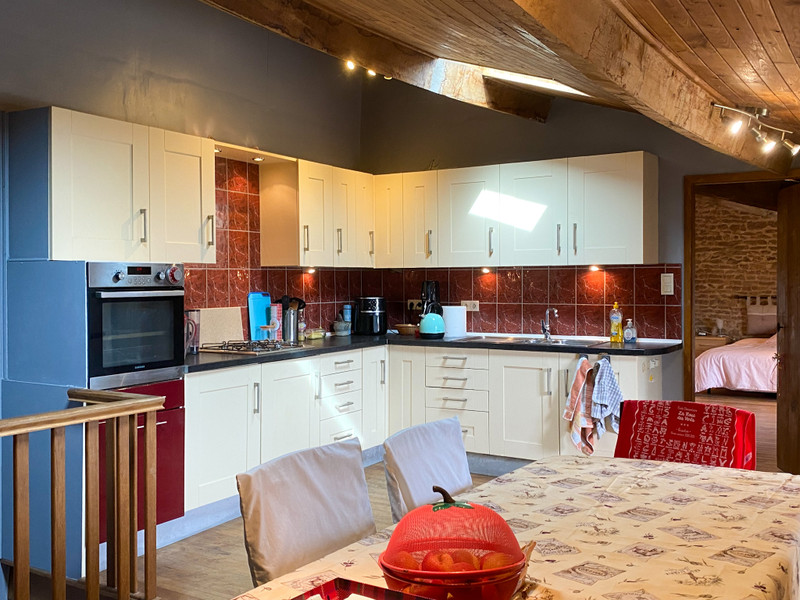 French property for sale in Beaulieu-sur-Sonnette, Charente - €144,900 - photo 2