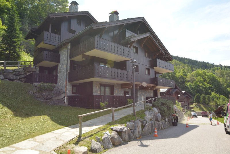 Ski property for sale in Meribel - €814,000 - photo 2