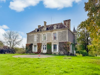 Chateau à vendre à Saint-Maixent-de-Beugné, Deux-Sèvres - 678.000 € - photo 7