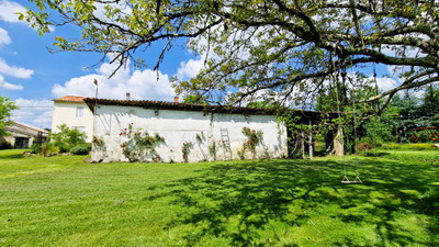 French property for sale in Clérac, Charente-Maritime - €299,999 - photo 13
