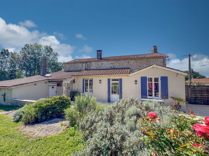 French property for sale in Beugnon-Thireuil, Deux-Sèvres - €225,000 - photo 7