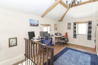 Maison à vendre à Beugnon-Thireuil, Deux-Sèvres - 315.000 € - photo 12