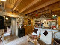 Maison à vendre à Val-d'Auge, Charente - 141 700 € - photo 3
