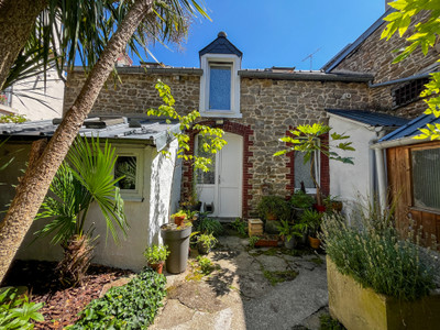 Maison à vendre à Dinan, Côtes-d'Armor, Bretagne, avec Leggett Immobilier