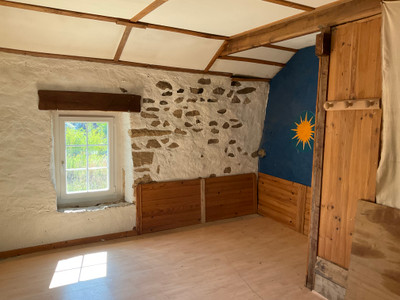 French property for sale in Saint-Marc-à-Loubaud, Creuse - €71,818 - photo 2