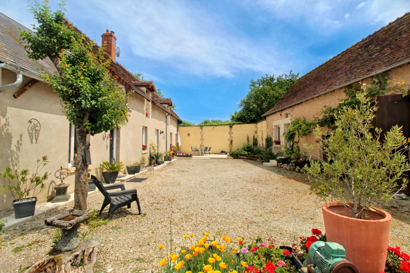 French property for sale in Boussay, Indre-et-Loire - €246,100 - photo 0