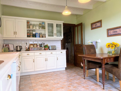 French property for sale in Saint-Sulpice-de-Ruffec, Charente - €344,500 - photo 8