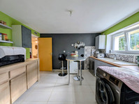 Maison à vendre à Ruffec, Charente - 181.000 € - photo 3