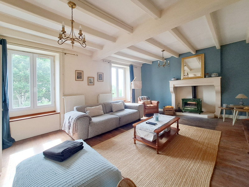French property for sale in Valdelaume, Deux-Sèvres - €249,900 - photo 4