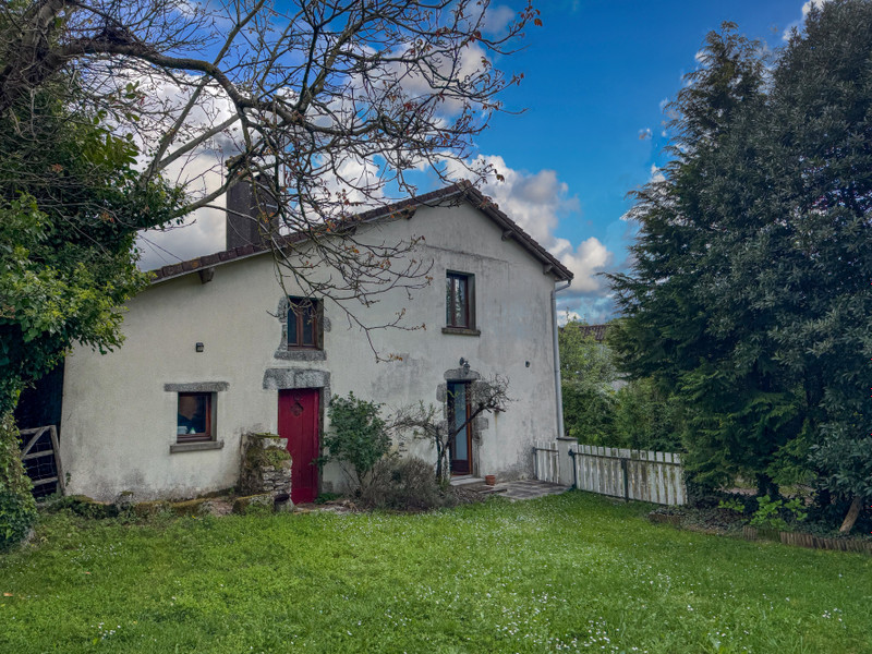 French property for sale in Vernoux-en-Gâtine, Deux-Sèvres - €165,500 - photo 13