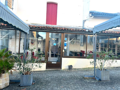 French property for sale in Barbezieux-Saint-Hilaire, Charente - €210,600 - photo 9