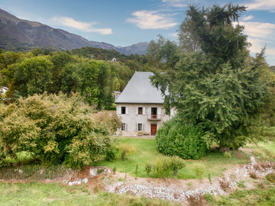 Chateau à vendre à Frontenex, Savoie, Rhône-Alpes, avec Leggett Immobilier