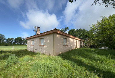 French property for sale in Nesmy, Vendée - €253,970 - photo 1