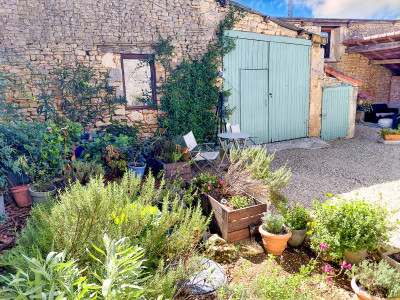 French property for sale in Aunac-sur-Charente, Charente - €220,000 - photo 8