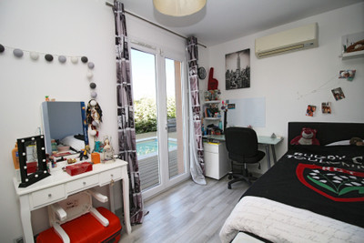 French property for sale in Nice, Alpes-Maritimes - €740,000 - photo 5