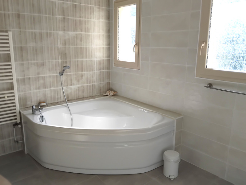 French property for sale in Thenon, Dordogne - €560,000 - photo 6