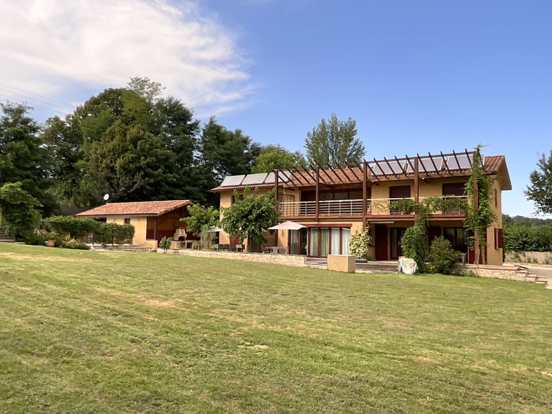 French property for sale in Rouède, Haute-Garonne - €483,000 - photo 9