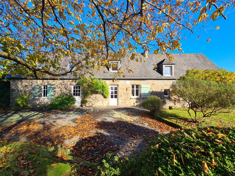 Maison à vendre à Hercé, Mayenne - 204 750 € - photo 1