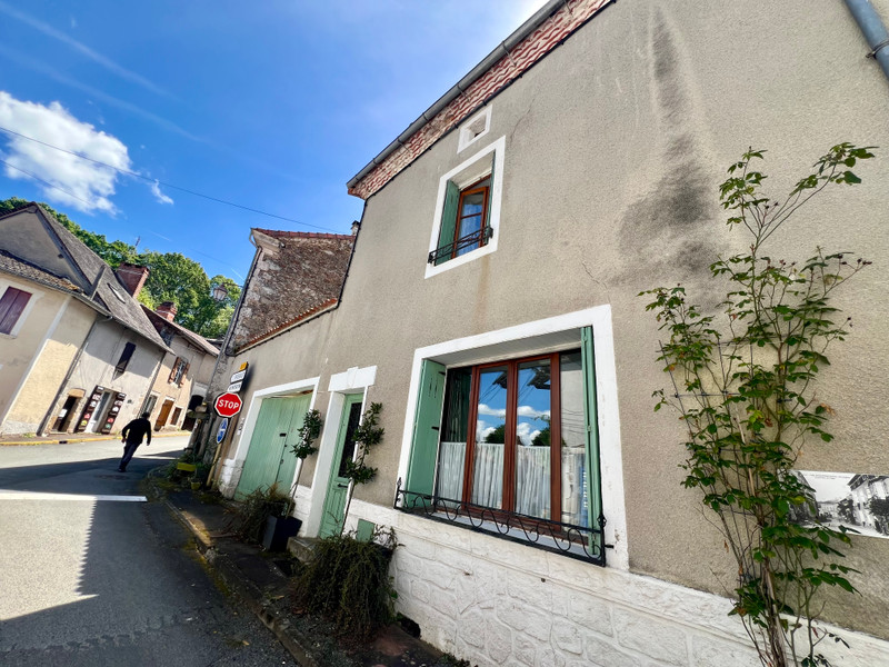 French property for sale in Bussière-Badil, Dordogne - €149,000 - photo 0