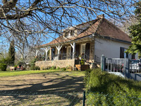 Maison à vendre à Le Chalard, Haute-Vienne - 287.000 € - photo 1
